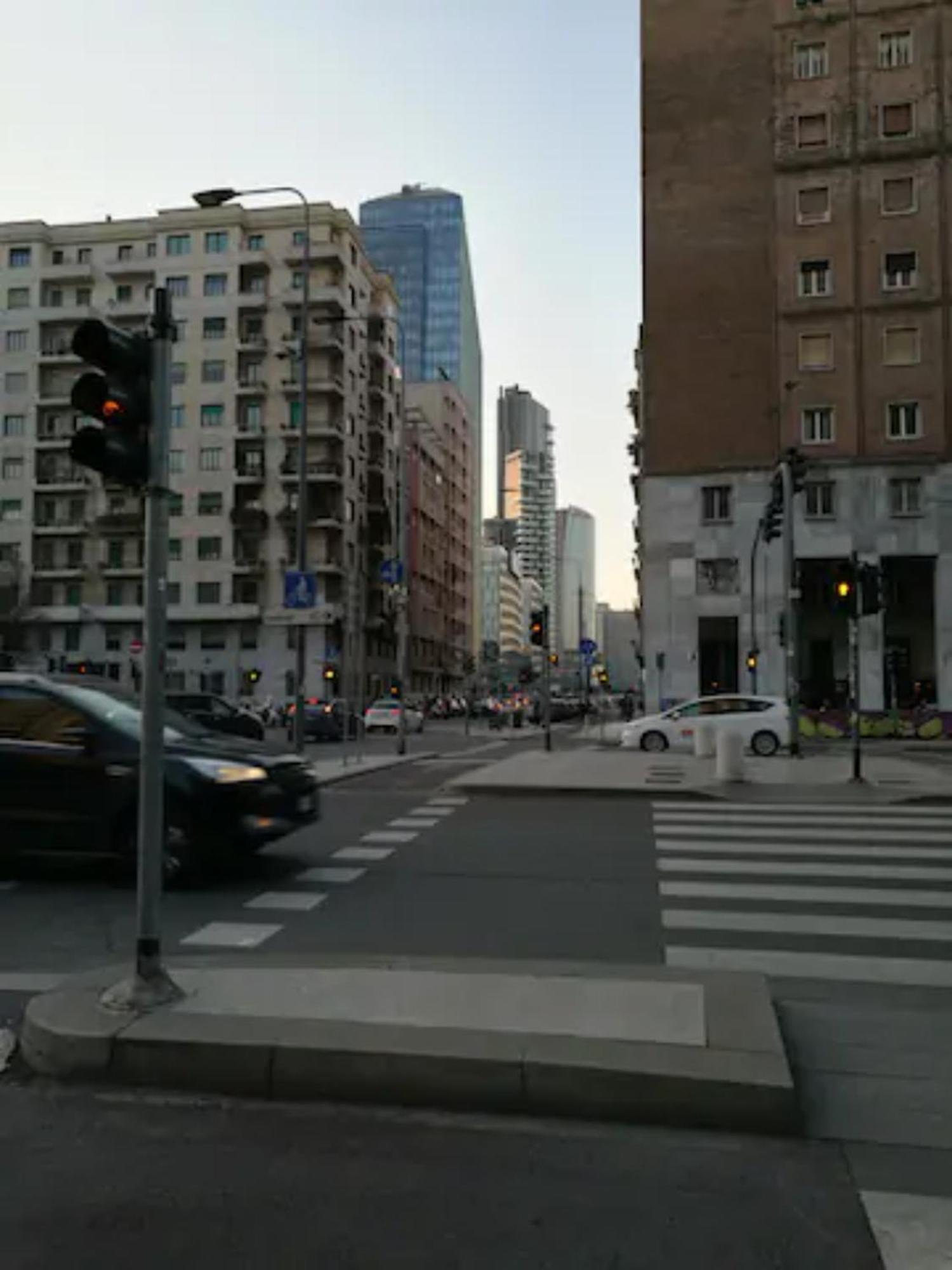Appartamento Mm3/repubblica A 5 Minuti Dal Duomo Milano